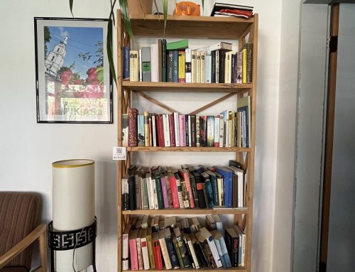 Bücherschrank Malteser PikASZ